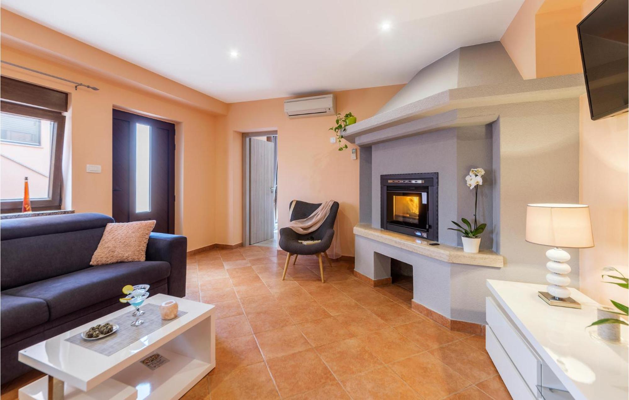1 Bedroom Stunning Apartment In Pula Dış mekan fotoğraf